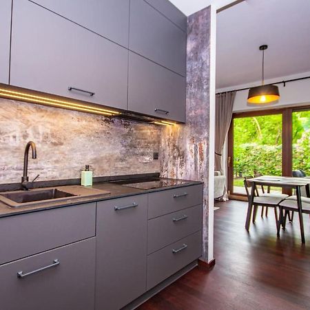 קרקוב Inpoint 2-Bedrooms Apartment With Private Garden And Free Parking מראה חיצוני תמונה